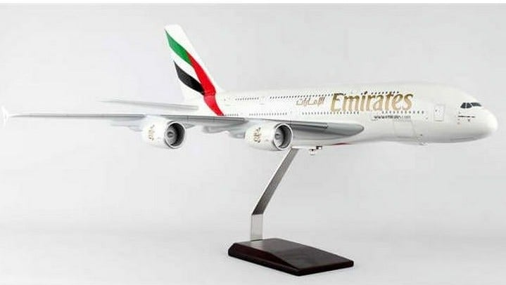 Emirates Air Emirates 47cm UAE  Aircraft Model Plane Model Diecast Resin Model Airplanes Collection Display Gifts - Image 1